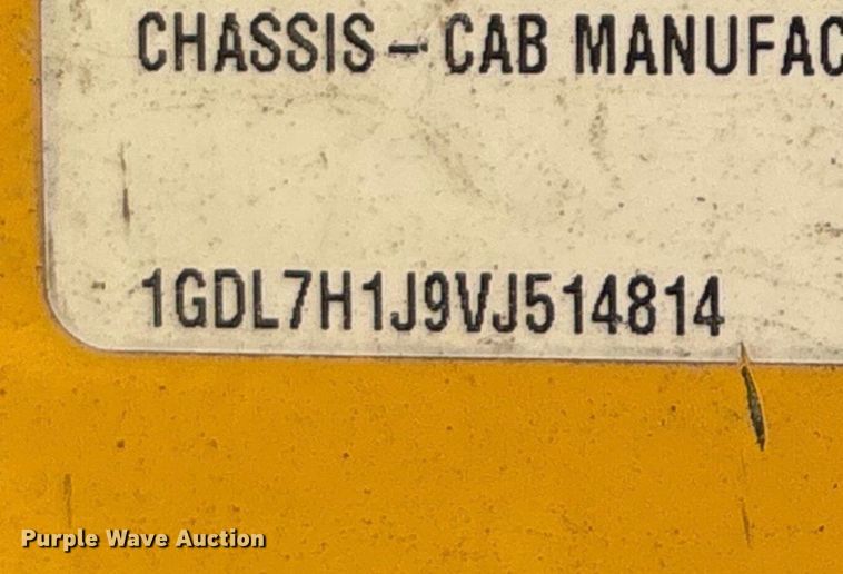 image for item YA4277 1997 GMC C7 water truck
