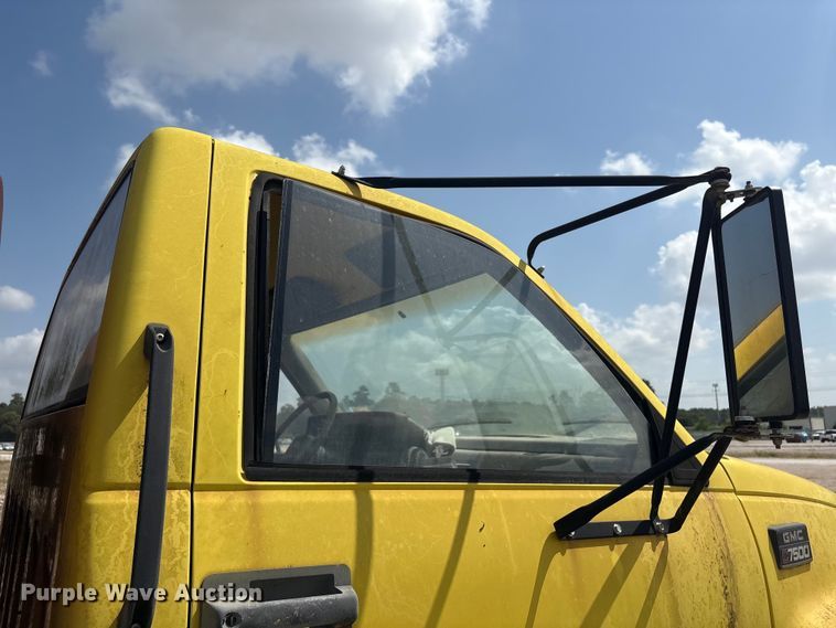 image for item YA4278 1997 GMC C7 water truck