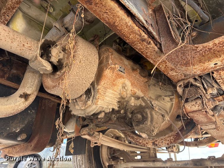 image for item YA4278 1997 GMC C7 water truck