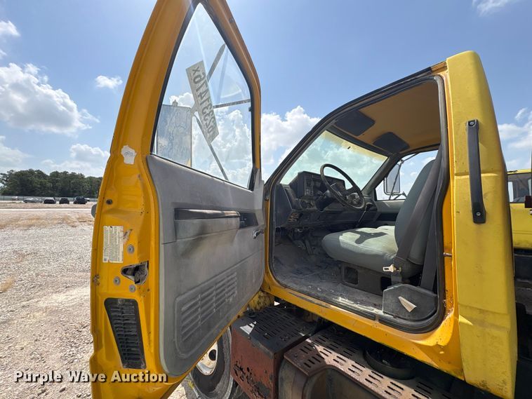 image for item YA4278 1997 GMC C7 water truck