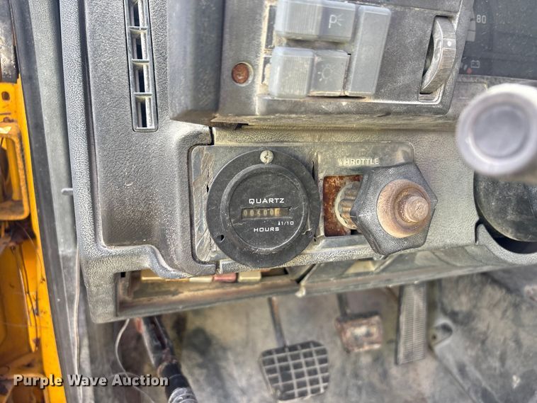 image for item YA4278 1997 GMC C7 water truck