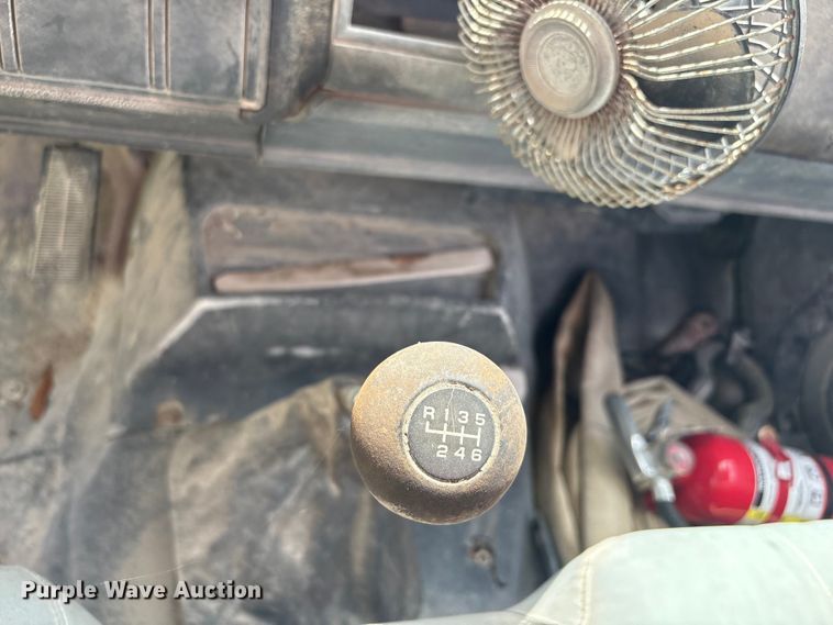 image for item YA4278 1997 GMC C7 water truck
