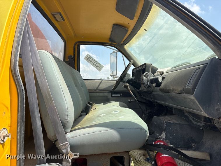 image for item YA4278 1997 GMC C7 water truck