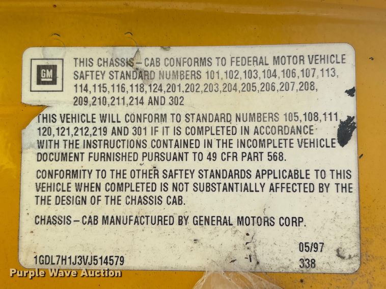 image for item YA4278 1997 GMC C7 water truck