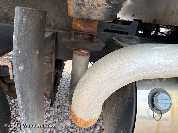 image for item YA4287 2018 Peterbilt 567 dump truck