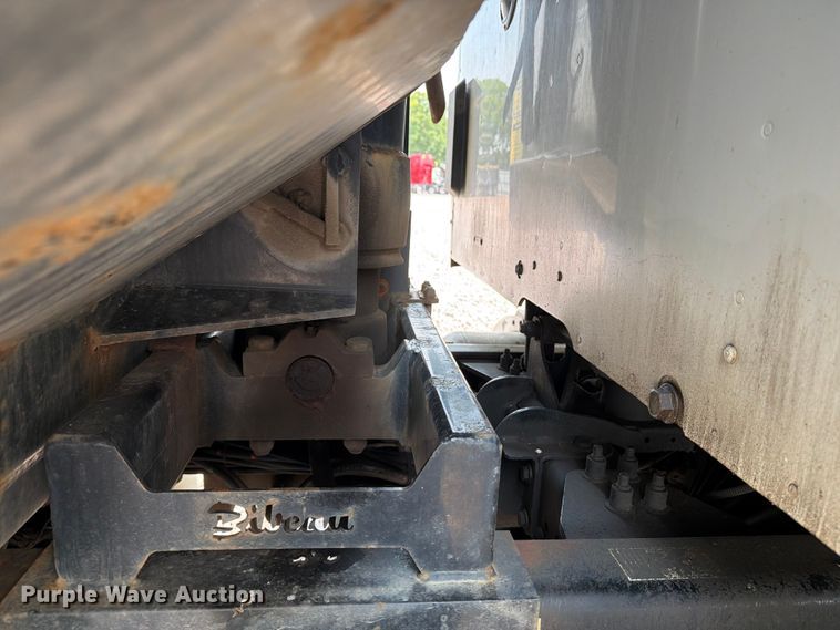 image for item YA4287 2018 Peterbilt 567 dump truck