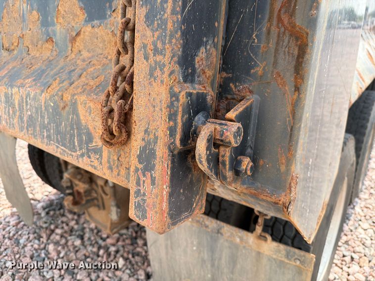 image for item YA4287 2018 Peterbilt 567 dump truck
