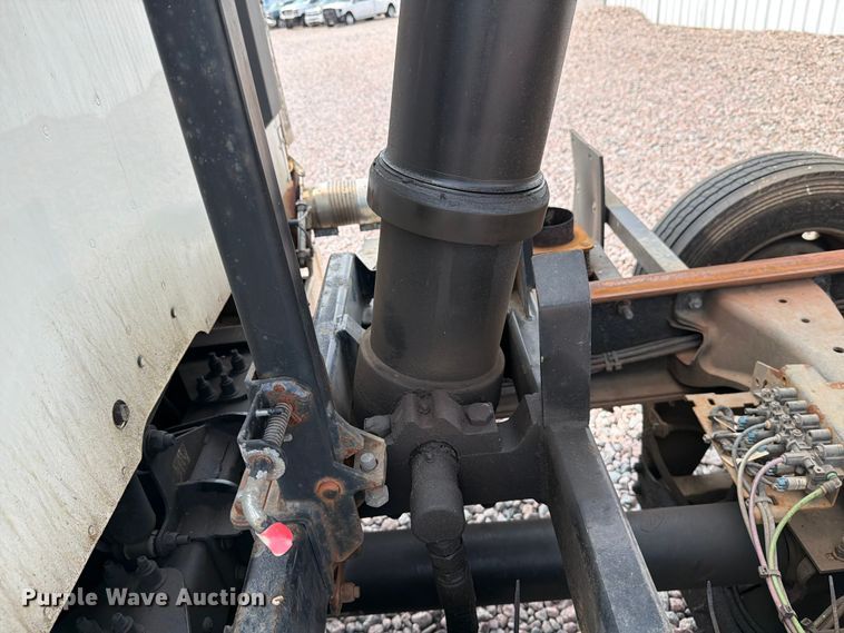image for item YA4287 2018 Peterbilt 567 dump truck
