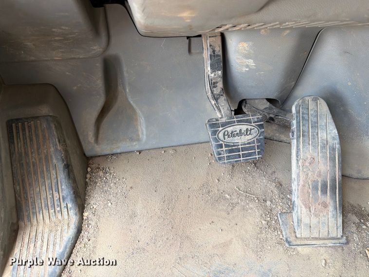 image for item YA4287 2018 Peterbilt 567 dump truck