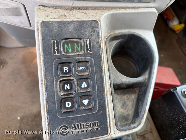 image for item YA4287 2018 Peterbilt 567 dump truck