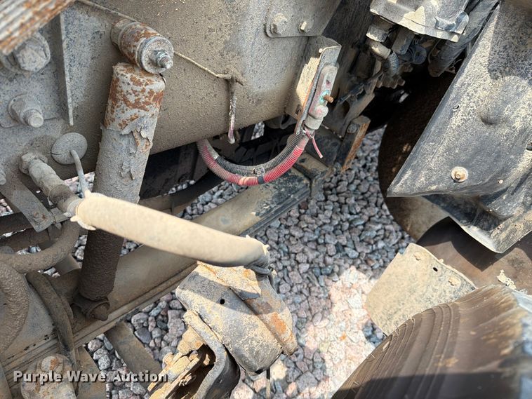 image for item YA4287 2018 Peterbilt 567 dump truck