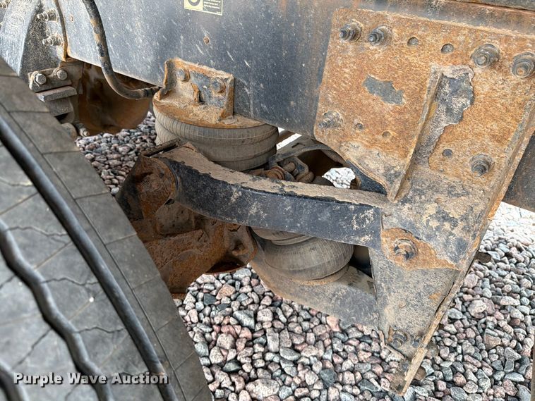 image for item YA4287 2018 Peterbilt 567 dump truck