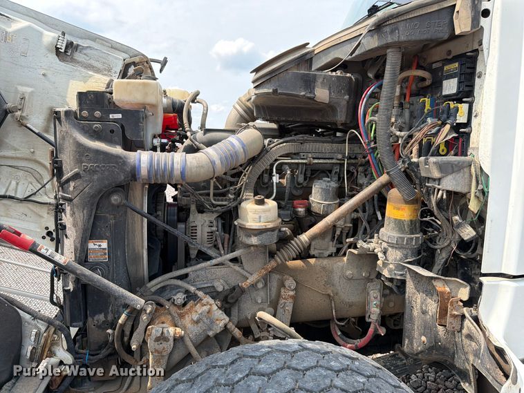 image for item YA4287 2018 Peterbilt 567 dump truck