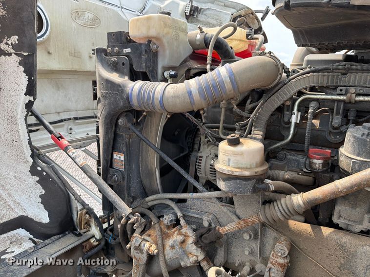 image for item YA4287 2018 Peterbilt 567 dump truck