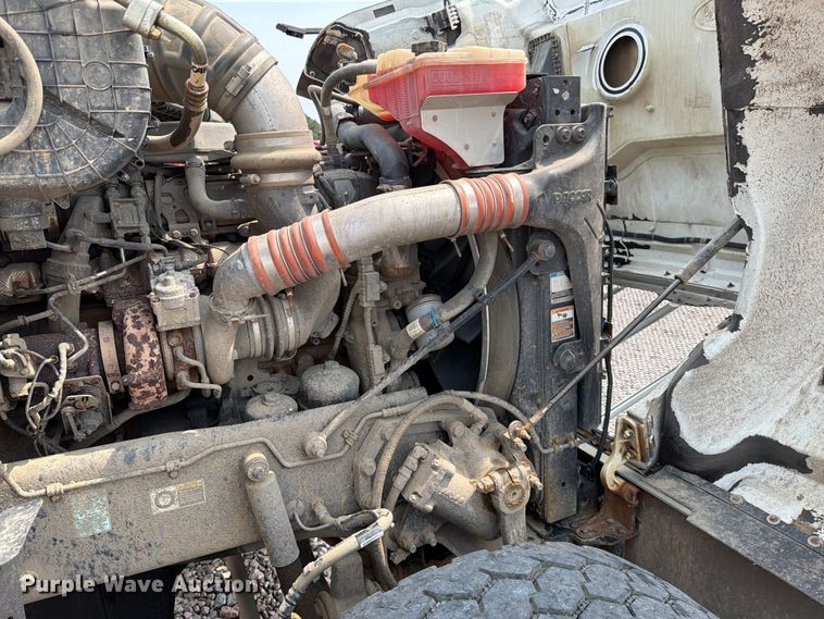 image for item YA4287 2018 Peterbilt 567 dump truck