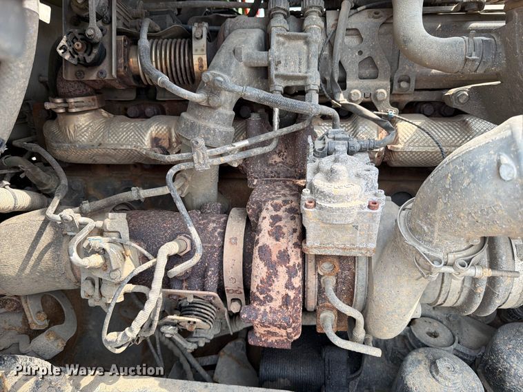 image for item YA4287 2018 Peterbilt 567 dump truck