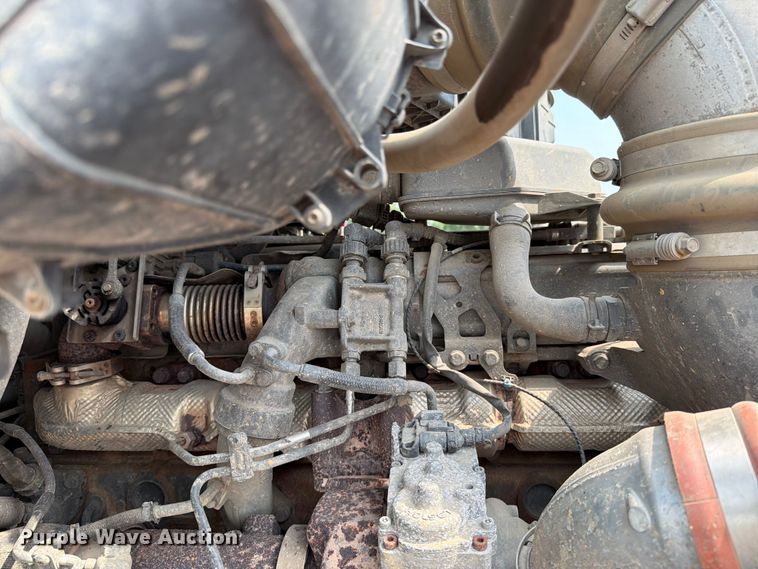 image for item YA4287 2018 Peterbilt 567 dump truck