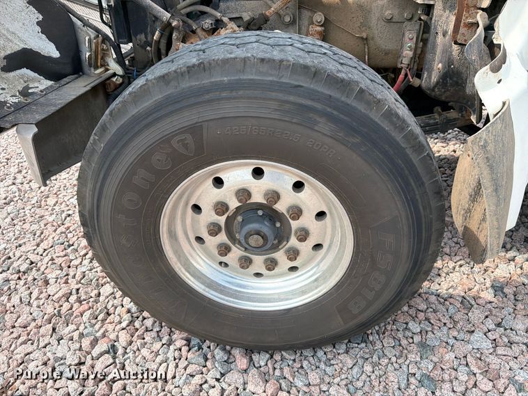 image for item YA4287 2018 Peterbilt 567 dump truck
