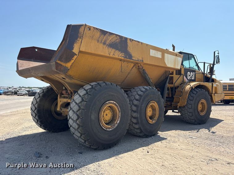 image for item YA4333 2013 Caterpillar 740B articulated haul truck