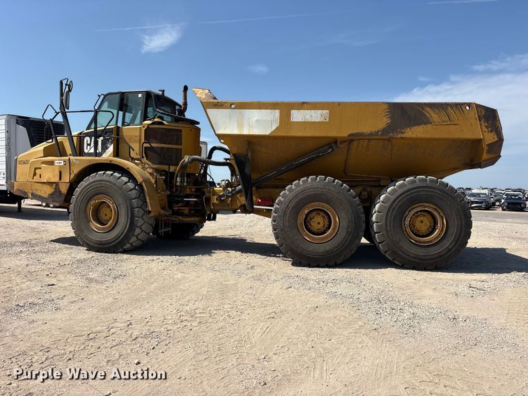 image for item YA4333 2013 Caterpillar 740B articulated haul truck