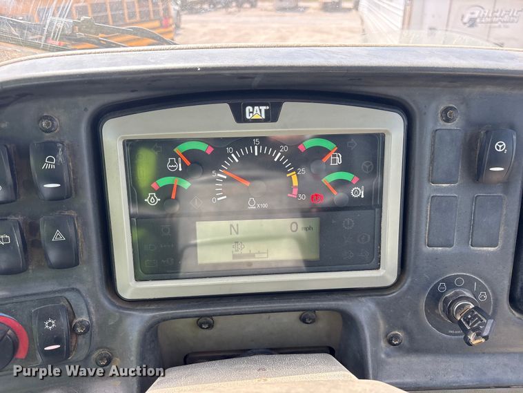 image for item YA4333 2013 Caterpillar 740B articulated haul truck