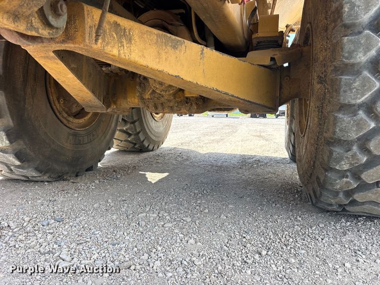 image for item YA4333 2013 Caterpillar 740B articulated haul truck