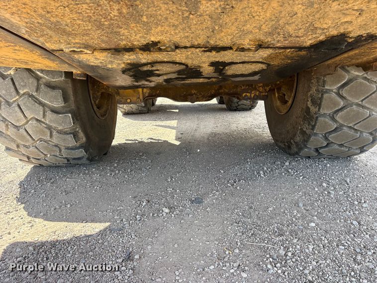 image for item YA4333 2013 Caterpillar 740B articulated haul truck
