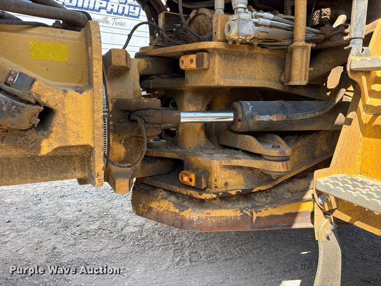 image for item YA4333 2013 Caterpillar 740B articulated haul truck