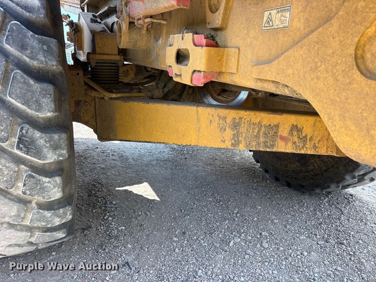 image for item YA4333 2013 Caterpillar 740B articulated haul truck