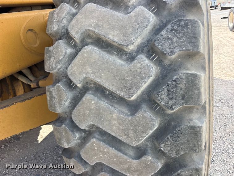 image for item YA4333 2013 Caterpillar 740B articulated haul truck