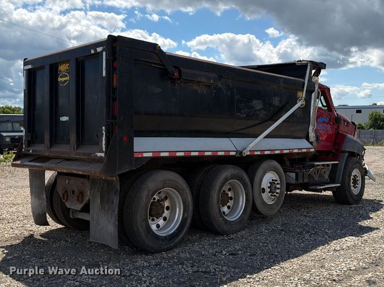 image for item YA4345 2012 Caterpillar CT660S dump truck