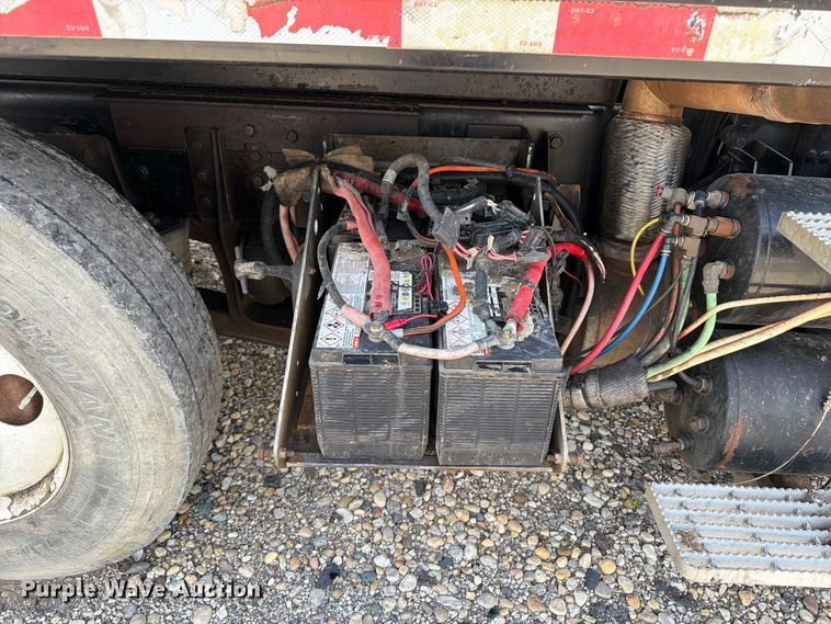 image for item YA4345 2012 Caterpillar CT660S dump truck