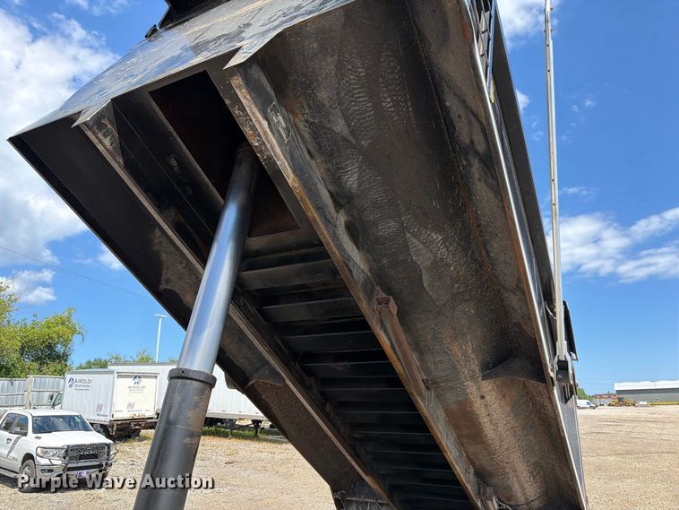 image for item YA4345 2012 Caterpillar CT660S dump truck