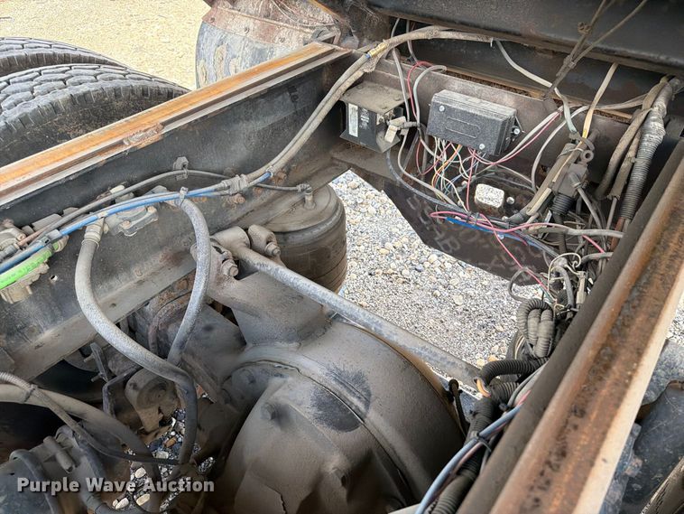 image for item YA4345 2012 Caterpillar CT660S dump truck
