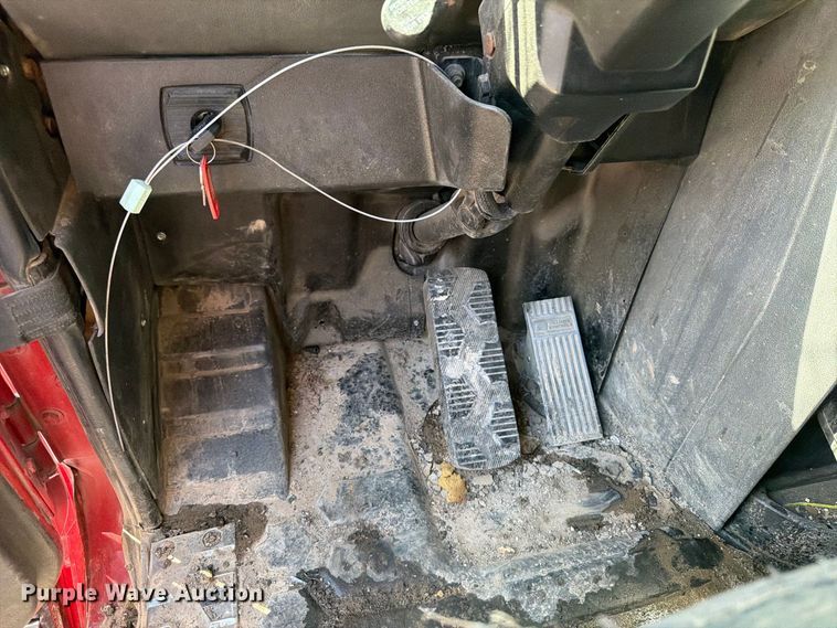 image for item YA4345 2012 Caterpillar CT660S dump truck