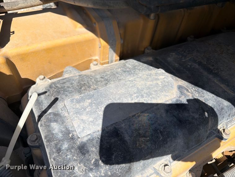 image for item YA4345 2012 Caterpillar CT660S dump truck