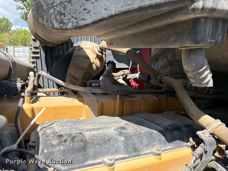 image for item YA4345 2012 Caterpillar CT660S dump truck