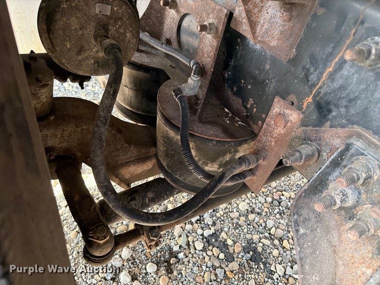 image for item YA4345 2012 Caterpillar CT660S dump truck