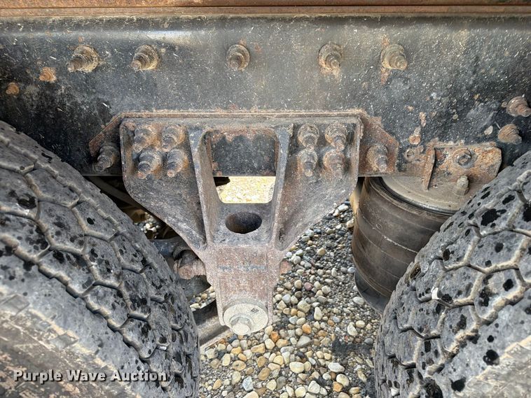 image for item YA4345 2012 Caterpillar CT660S dump truck