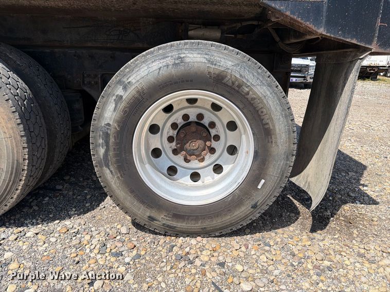 image for item YA4345 2012 Caterpillar CT660S dump truck