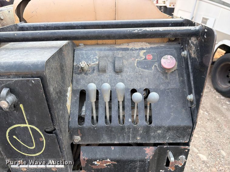 image for item YA4348 2011 Vermeer Navigator D20X22 Series II directional boring unit