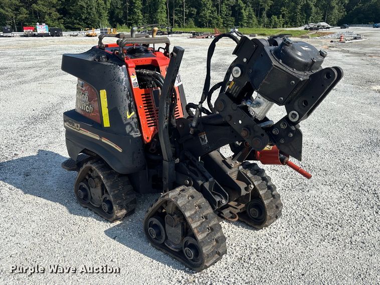 image for item YA4428 2013 Ditch Witch R300 vibratory cable plow