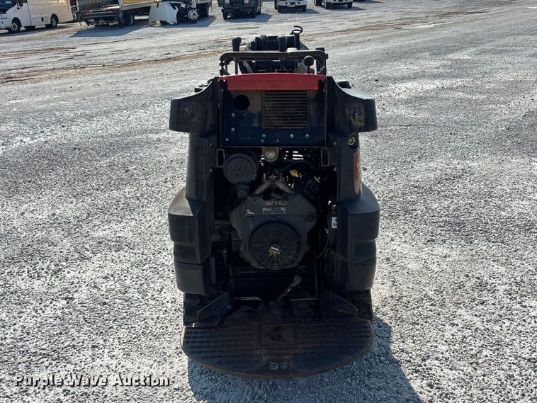 image for item YA4428 2013 Ditch Witch R300 vibratory cable plow