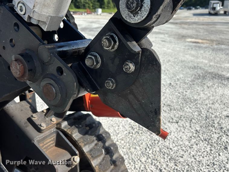 image for item YA4428 2013 Ditch Witch R300 vibratory cable plow
