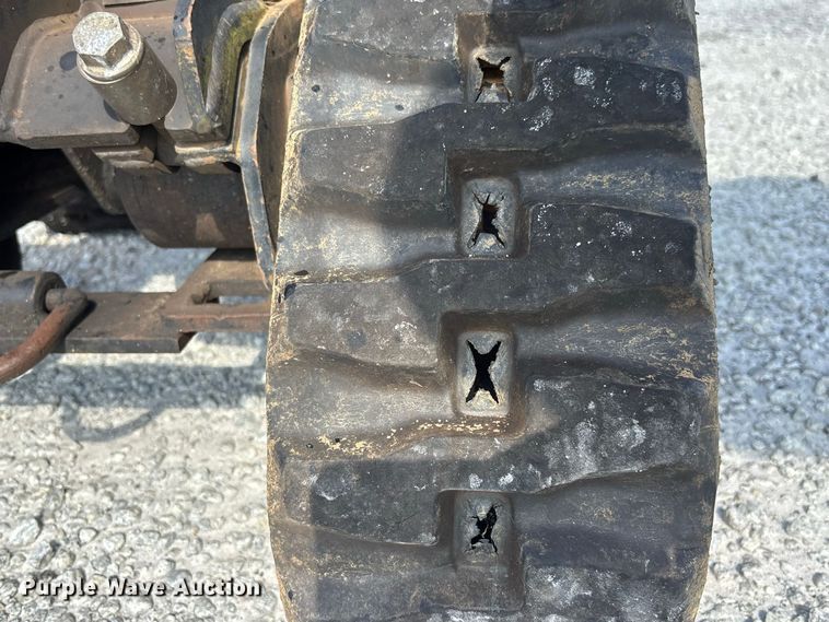 image for item YA4428 2013 Ditch Witch R300 vibratory cable plow
