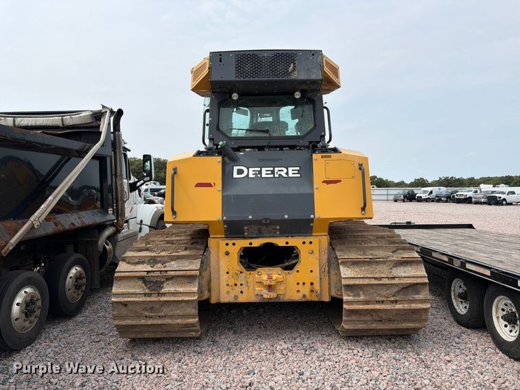 image for item YA4538 2021 John Deere 850L dozer