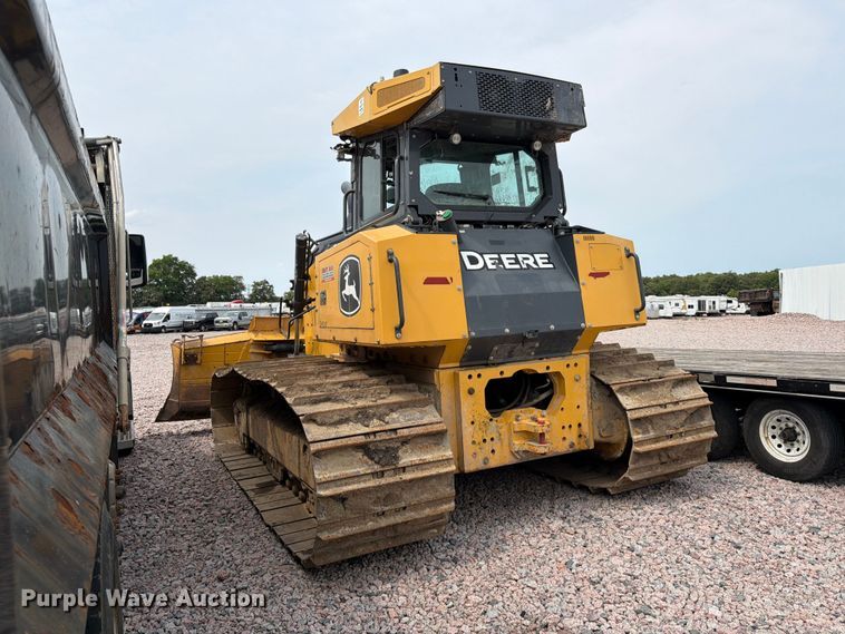 image for item YA4538 2021 John Deere 850L dozer