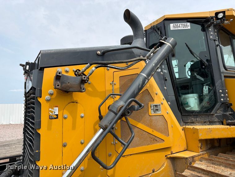 image for item YA4538 2021 John Deere 850L dozer