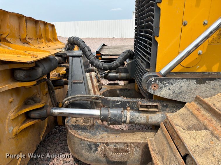 image for item YA4538 2021 John Deere 850L dozer