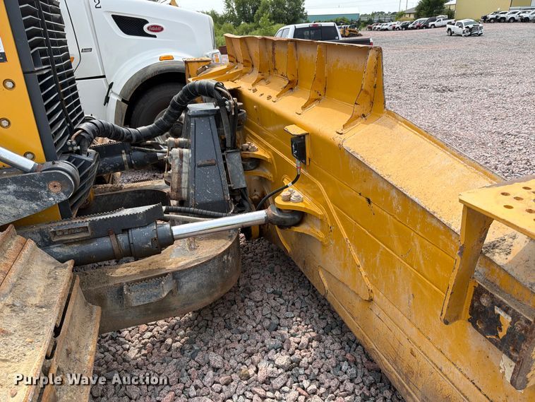 image for item YA4538 2021 John Deere 850L dozer